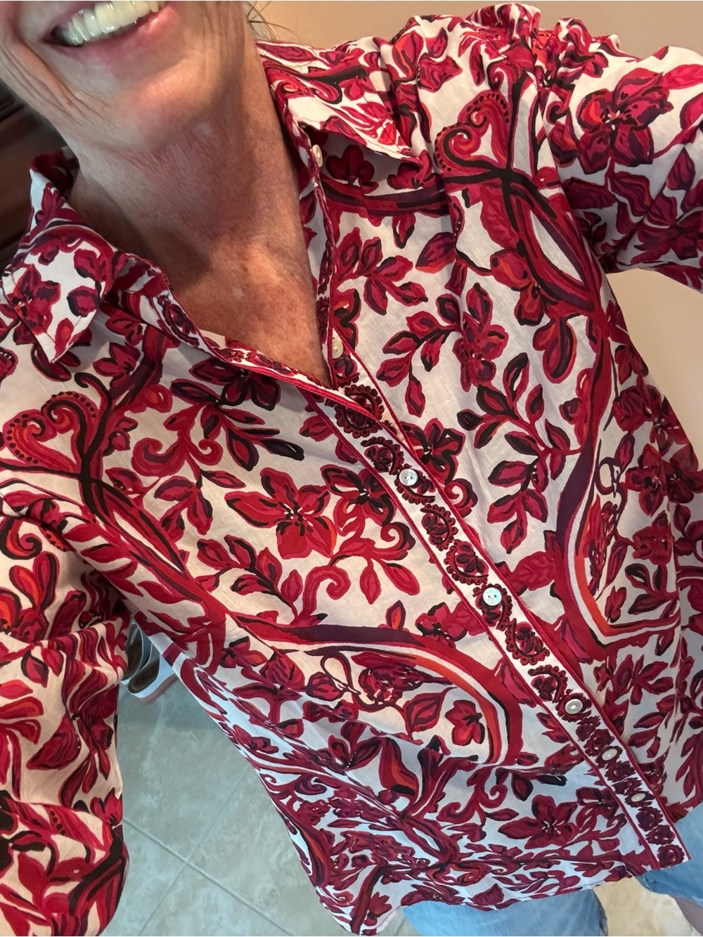 Lilly Pulitzer Red & White Floral Button-Front Long Sleeve Blouse